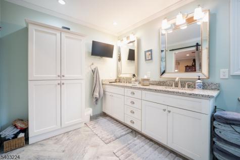 33 Ward Road Hardwick NJ 07825