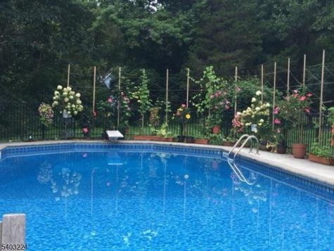 33 Ward Road Hardwick NJ 07825