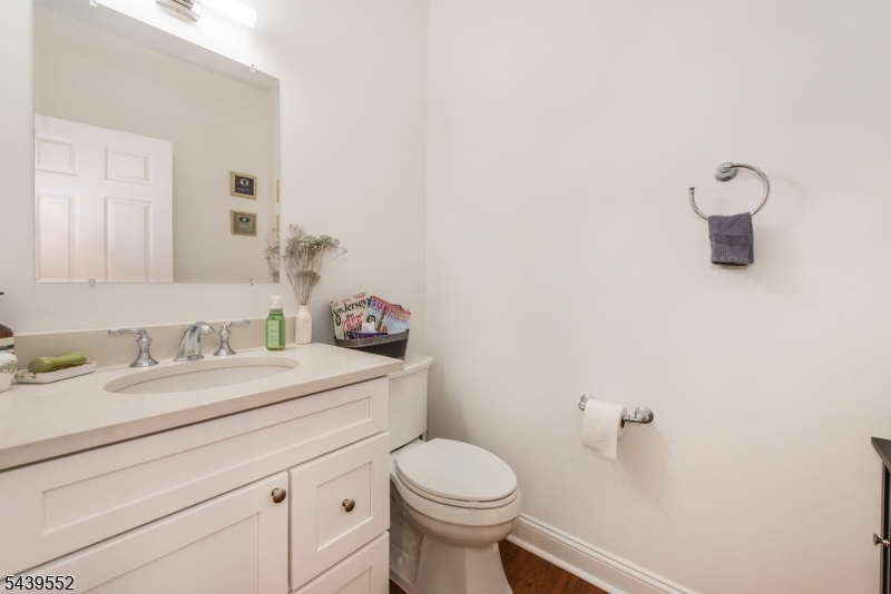 18 Post Oak Court Hardyston NJ 07419