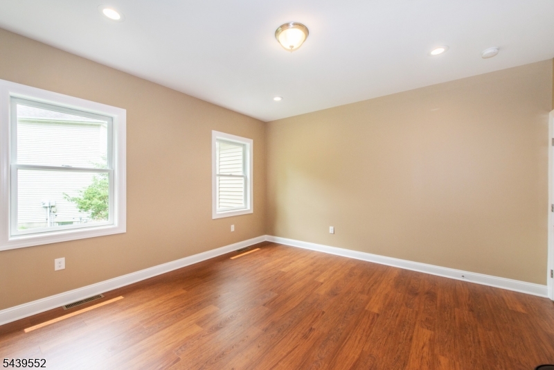 18 Post Oak Court Hardyston NJ 07419