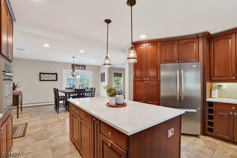 43 Chestnut Street Livingston NJ 07039