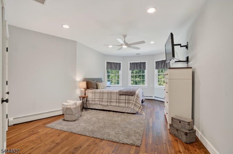 43 Chestnut Street Livingston NJ 07039