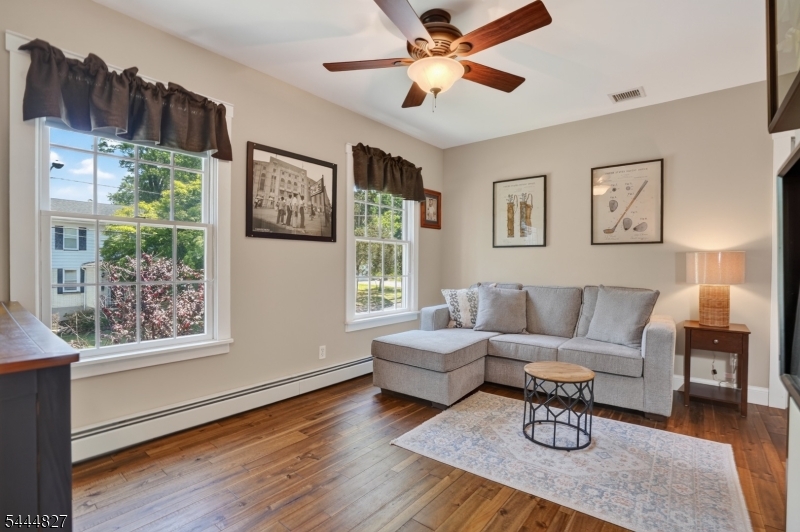43 Chestnut Street Livingston NJ 07039
