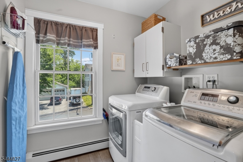 43 Chestnut Street Livingston NJ 07039