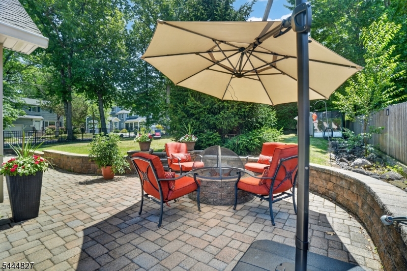 43 Chestnut Street Livingston NJ 07039