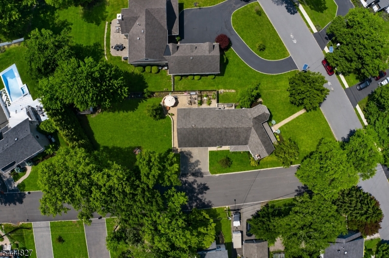 43 Chestnut Street Livingston NJ 07039
