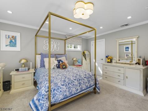 16 W Lincoln Street Verona NJ 07044