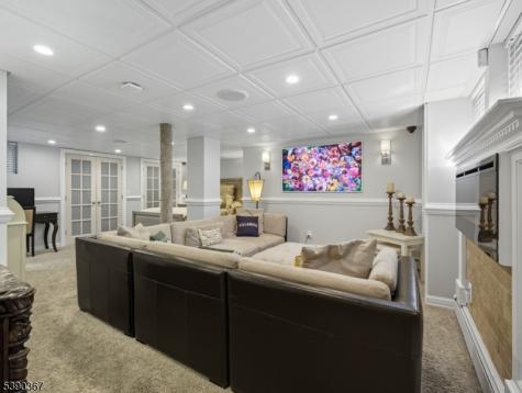 16 W Lincoln Street Verona NJ 07044