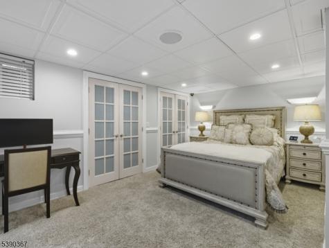 16 W Lincoln Street Verona NJ 07044