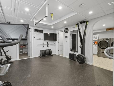 16 W Lincoln Street Verona NJ 07044