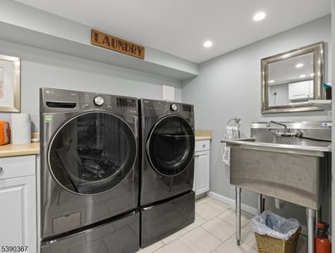 16 W Lincoln Street Verona NJ 07044