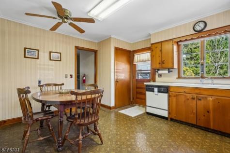 149 Silver Lake Road Frelinghuysen NJ 07825