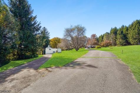 149 Silver Lake Road Frelinghuysen NJ 07825