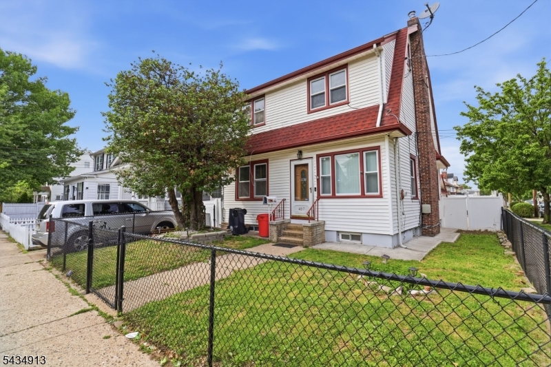 407 3RD Avenue Newark NJ 07107