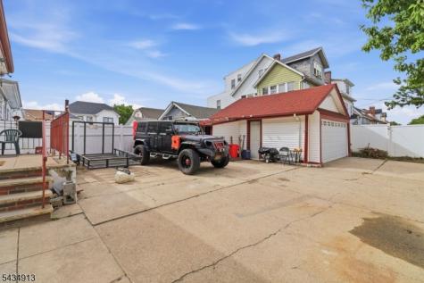 407 3RD Avenue Newark NJ 07107