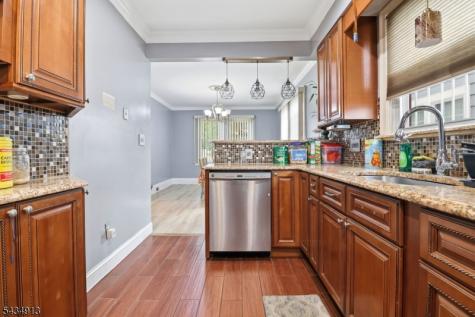 407 3RD Avenue Newark NJ 07107