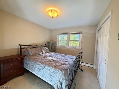 8 Hillside Court East Morris Plains NJ 07950
