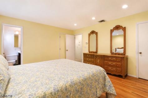 7 Rosemont Terrace West Orange NJ 07052