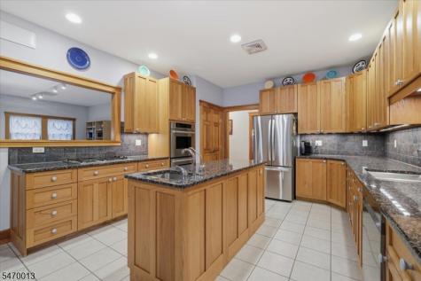 352 Woolf Road Alexandria NJ 08848