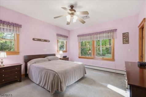 352 Woolf Road Alexandria NJ 08848