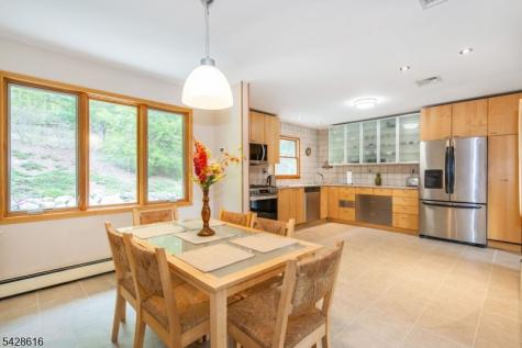 24 Molinari Drive Wanaque NJ 07465
