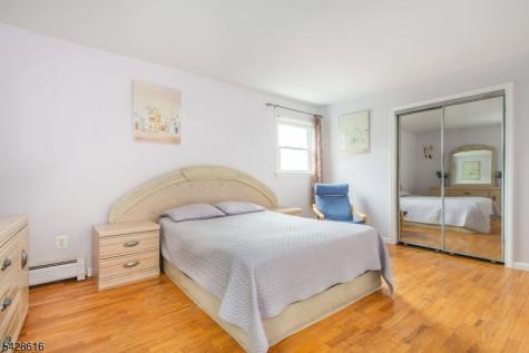 24 Molinari Drive Wanaque NJ 07465