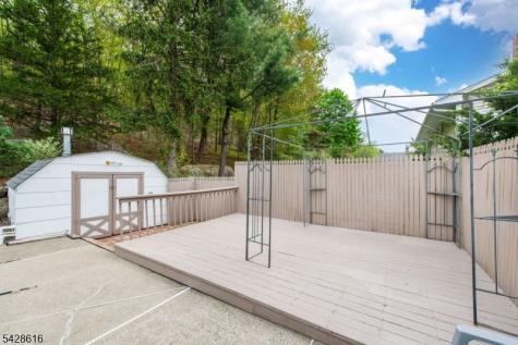 24 Molinari Drive Wanaque NJ 07465