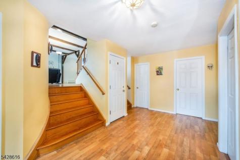 24 Molinari Drive Wanaque NJ 07465