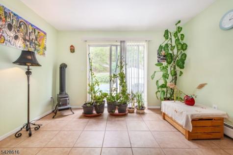 24 Molinari Drive Wanaque NJ 07465