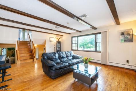 24 Molinari Drive Wanaque NJ 07465