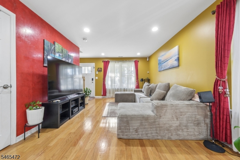 1017 Spruce Street Roselle NJ 07203