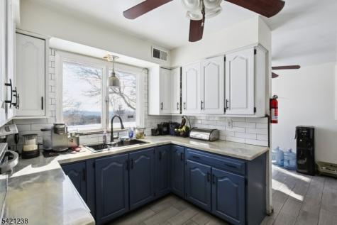 74 Maple Lane Hardwick NJ 07825