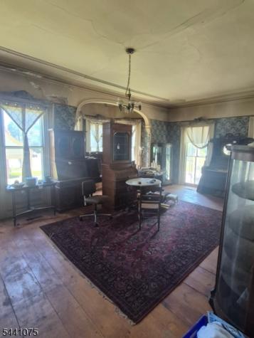 804 Old York Road Raritan NJ 08869
