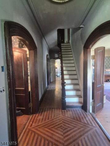 804 Old York Road Raritan NJ 08869