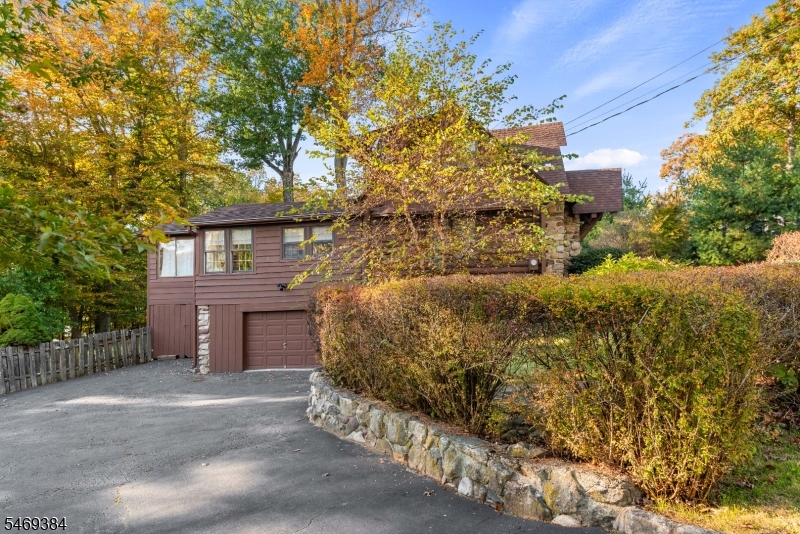 148 Schwarz Boulevard Jefferson NJ 07849