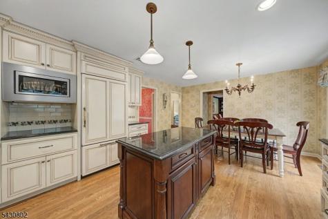 16 Beech Court Chatham NJ 07928