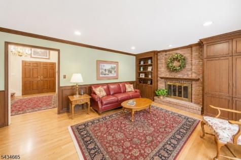 16 Beech Court Chatham NJ 07928