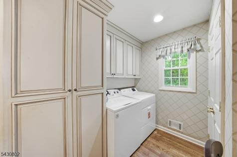 16 Beech Court Chatham NJ 07928