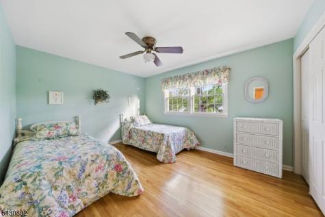 16 Beech Court Chatham NJ 07928