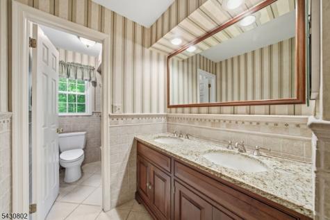 16 Beech Court Chatham NJ 07928