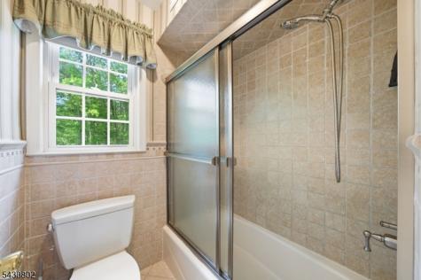 16 Beech Court Chatham NJ 07928