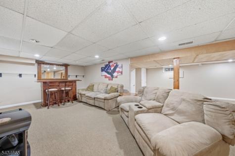 16 Beech Court Chatham NJ 07928