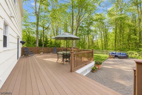 16 Beech Court Chatham NJ 07928