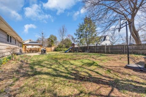 267 Tabb Avenue Piscataway NJ 08854