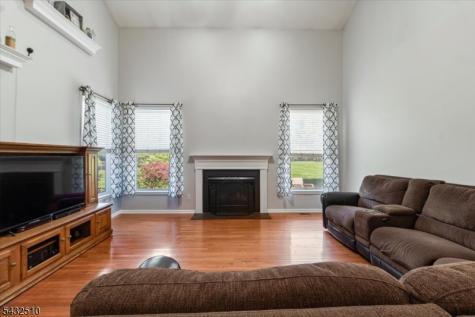 1 Tanager Drive Raritan NJ 08551