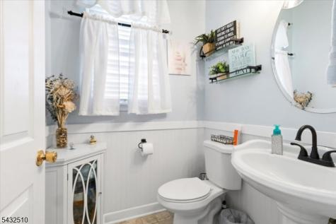 1 Tanager Drive Raritan NJ 08551