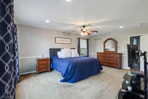 1 Tanager Drive Raritan NJ 08551