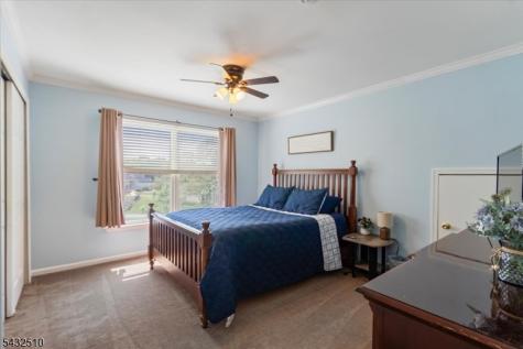 1 Tanager Drive Raritan NJ 08551