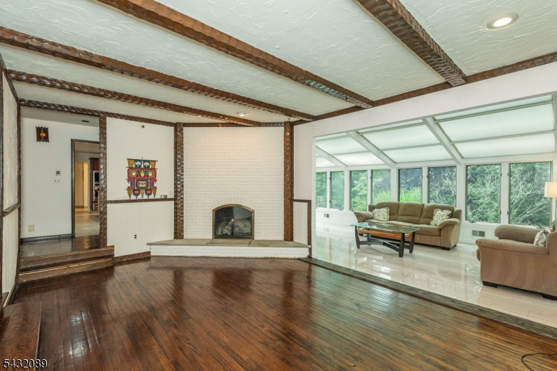 104 Shrewsbury Drive Livingston NJ 07039