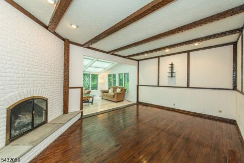 104 Shrewsbury Drive Livingston NJ 07039